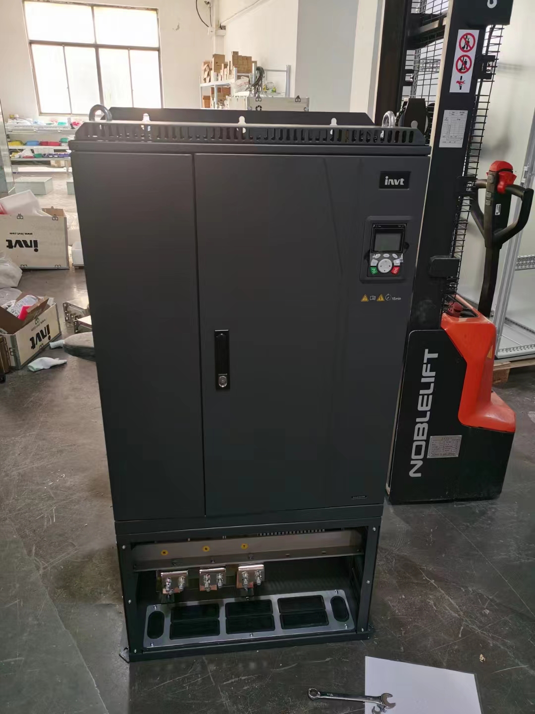 变频器安装小知识：主回路接线方法 