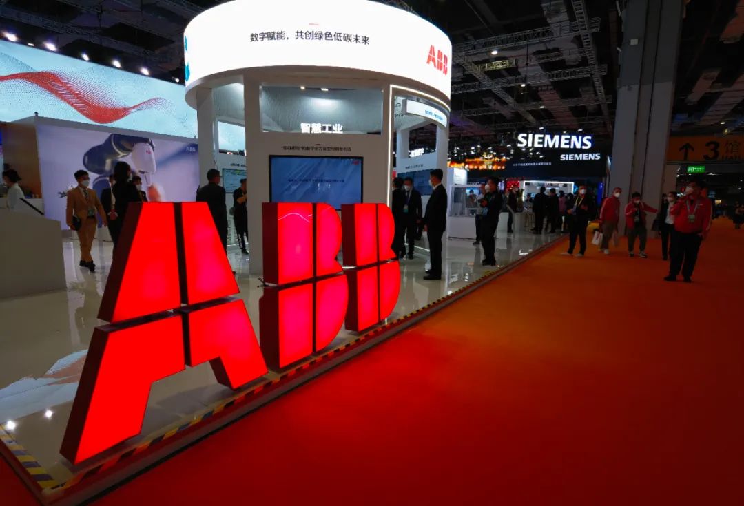 ABB赵永占：提升能源使用效率对实现“双碳”有重要作用｜走近进博展商